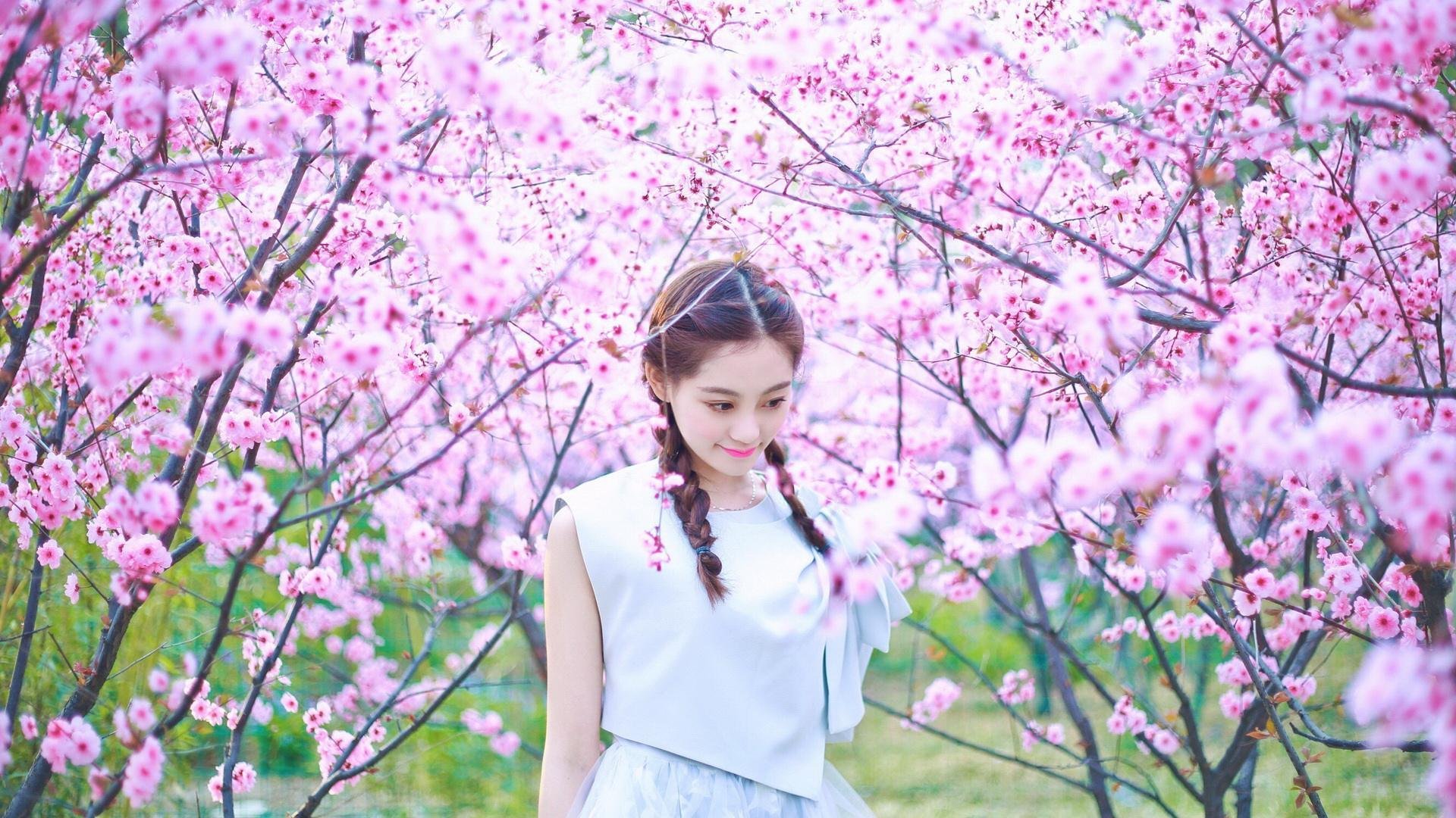 狼队多点开花，莫利纽球场目标三分，莫莉篮球