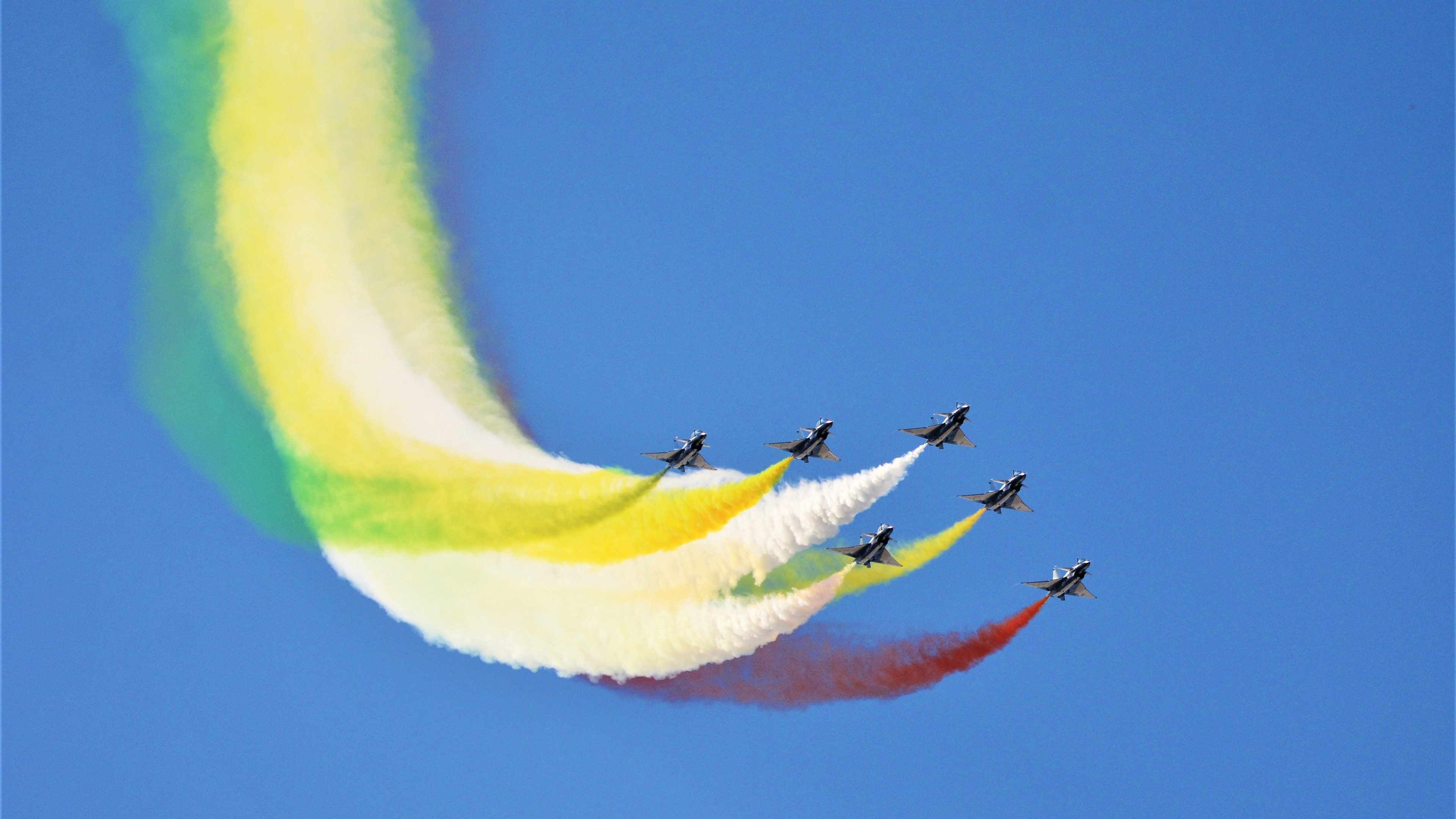 爱游戏 电竞-德甲策略多变：变化多端，引领比赛新风向！，德甲前瞻